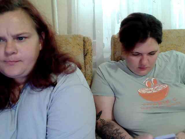 HollyXEva webcam
