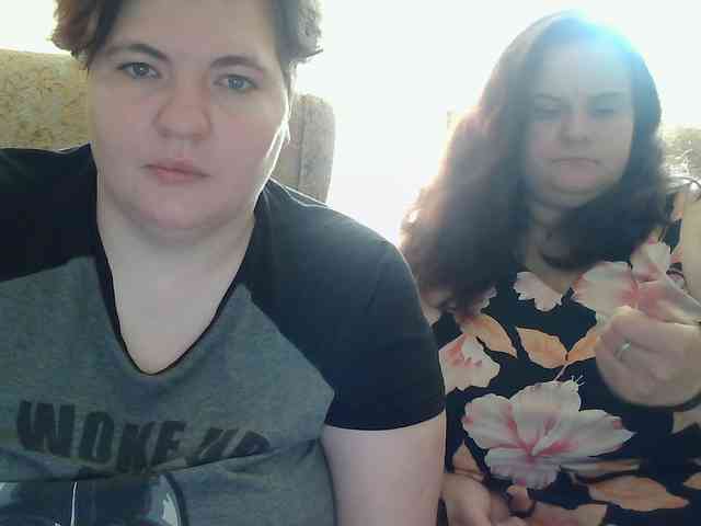 HollyXEva webcam