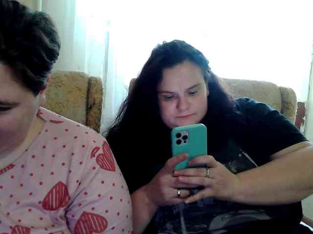 HollyXEva webcam