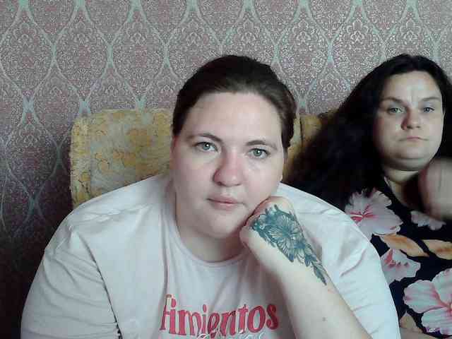 HollyXEva webcam