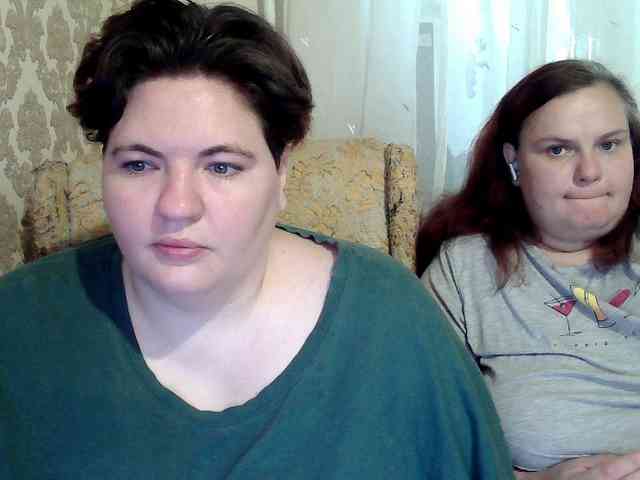 HollyXEva webcam