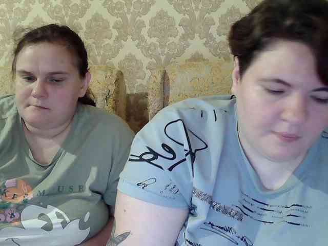 HollyXEva webcam