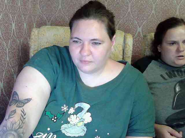 HollyXEva webcam