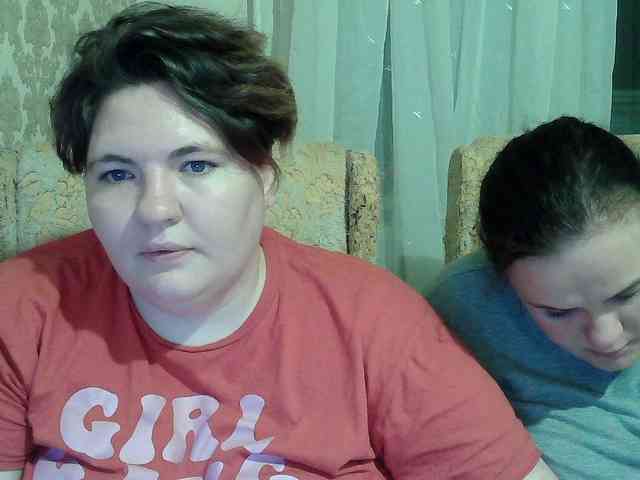 HollyXEva webcam