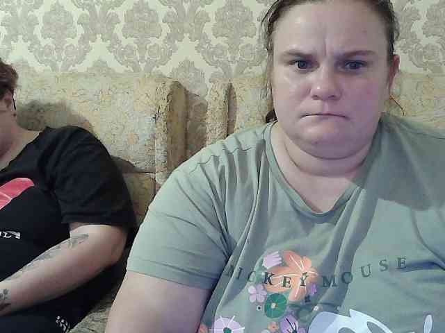 HollyXEva webcam