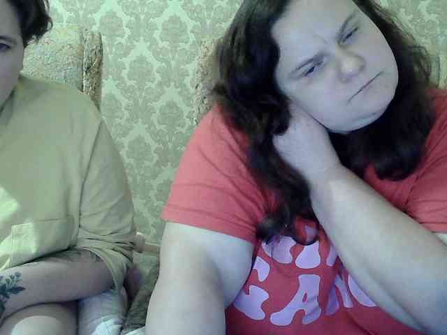 Модель: HollyXEva