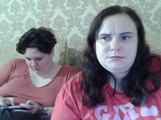 HollyXEva webcam