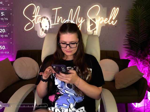 CinderelaVel live cam on BongaCams