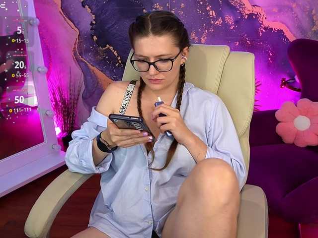 CinderelaVel live cam on BongaCams
