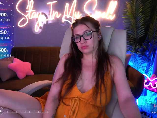 CinderelaVel live cam on BongaCams