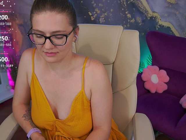 CinderelaVel live cam