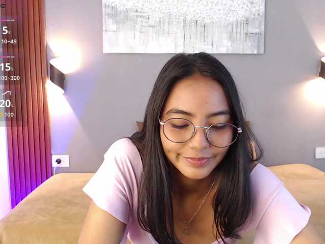 Stephanni live cam on BongaCams