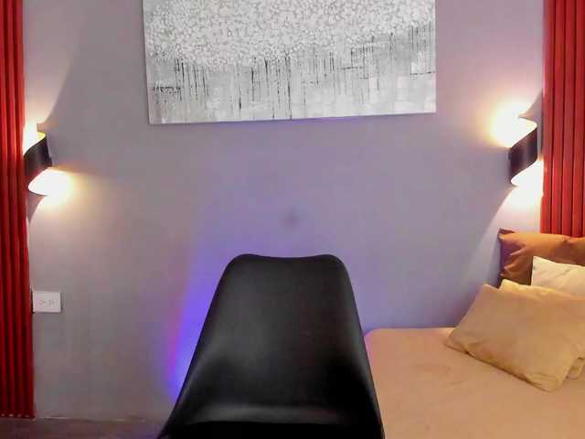 le modèle Stephanni est en webcam porno dans un show sur le site bongacams, il possède les tags suivants: Latino/Hispanic,Brunette,Trimmed