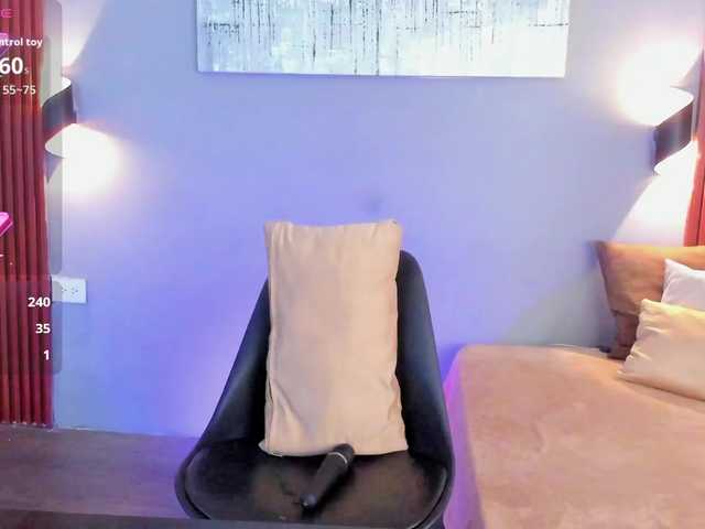 Stephanni live cam on BongaCams
