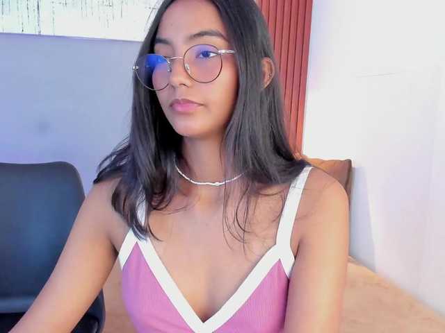 Stephanni live cam on BongaCams