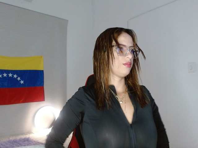 yessika-bustamante live cam on BongaCams