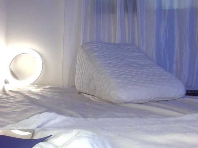 yessika-bustamante's BongaCams show and profile