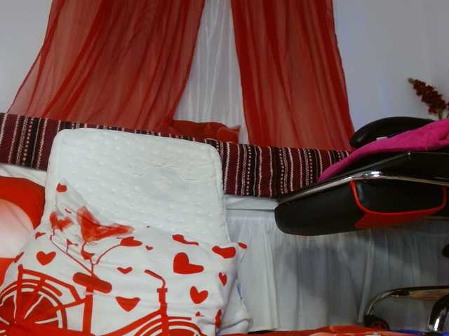 yessika-bustamante live cam on BongaCams