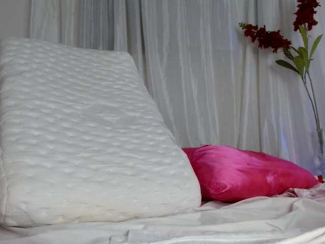 yessika-bustamante's BongaCams show and profile