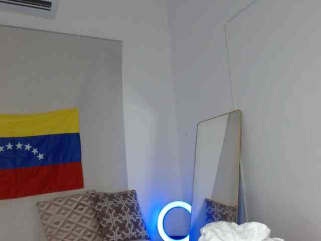 yessika-bustamante webcam