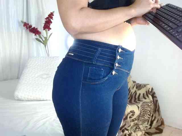 yessika-bustamante webcam