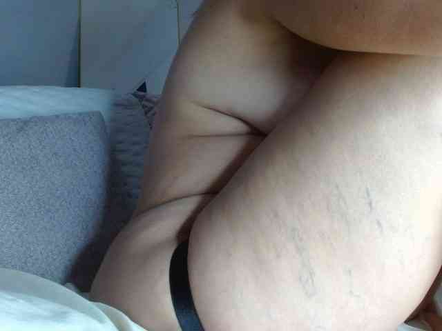 yessika-bustamante webcam