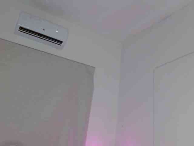 yessika-bustamante webcam