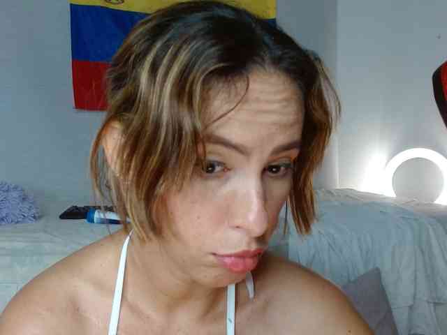 yessika-bustamante webcam