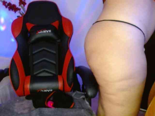 yessika-bustamante webcam