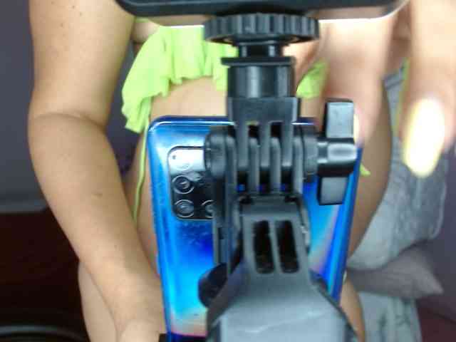 yessika-bustamante webcam