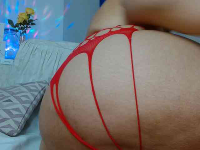 yessika-bustamante webcam
