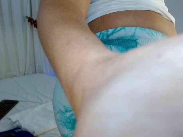 yessika-bustamante webcam