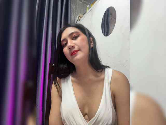DreamyTatiana Sex Cam Show