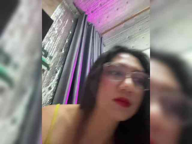 DreamyTatiana Sex Cam Show