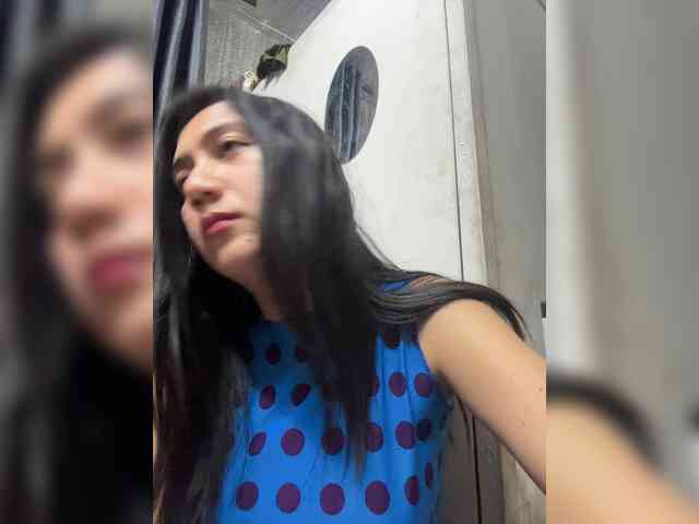 DreamyTatiana Sex Cam Show