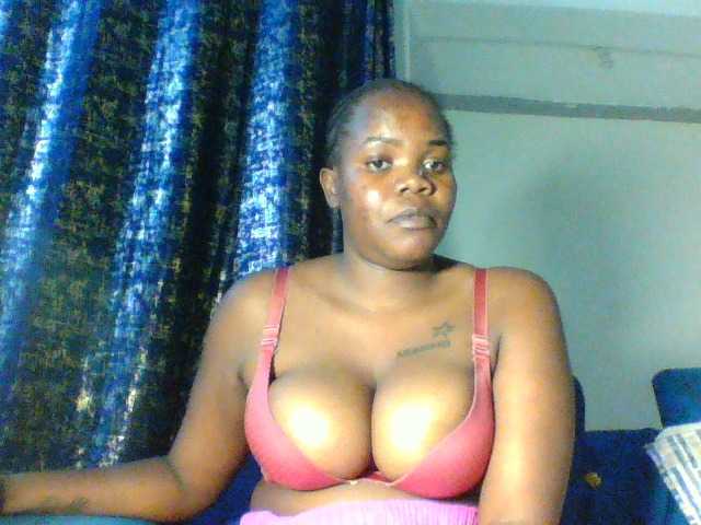 Coconaya live cam on BongaCams