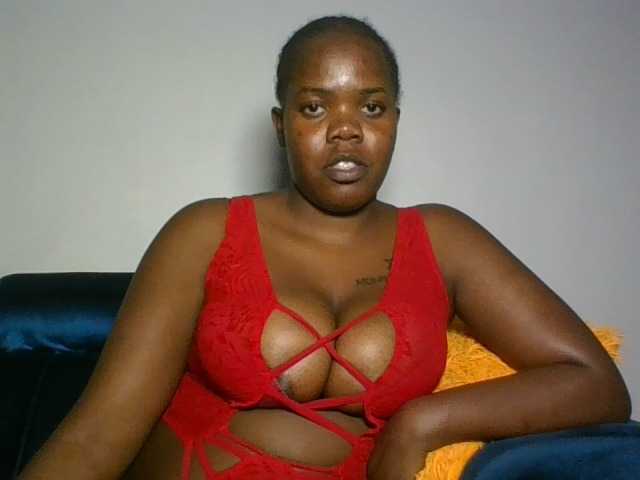 Coconaya live cam on BongaCams