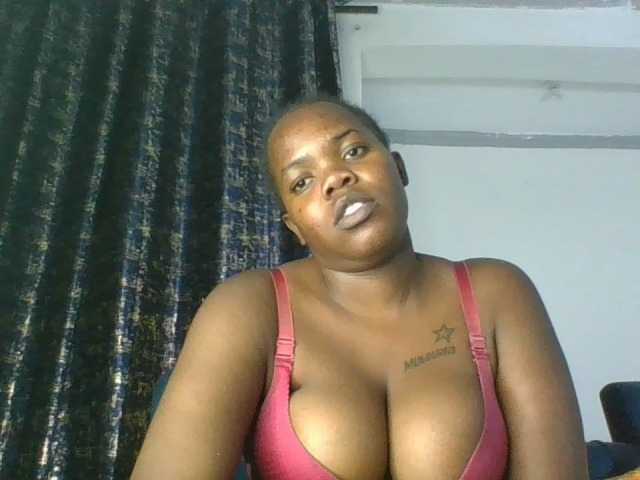 Coconaya live cam on BongaCams