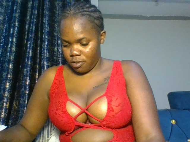 Coconaya live cam on BongaCams