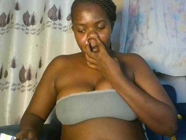 Coconaya Live Webcam on BongaCams