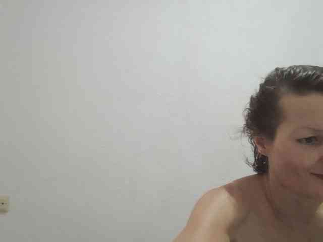Susi177 live female cam on bongacams