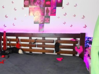 AlexisSky Porn Show