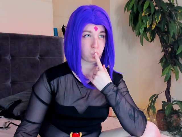 AlexisSky live cam