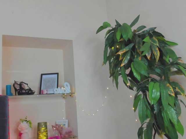 AlexisSky live cam on BongaCams