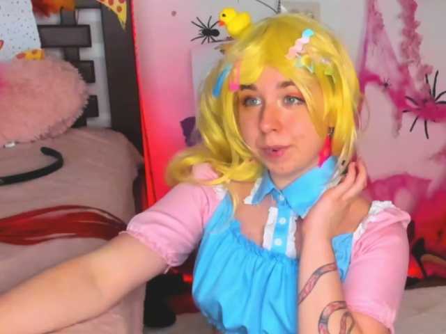 AlexisSky, live now on BongaCams