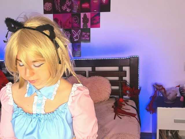 AlexisSky live cam on BongaCams