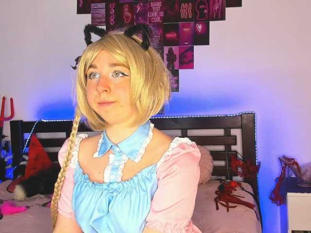AlexisSky live cam on BongaCams