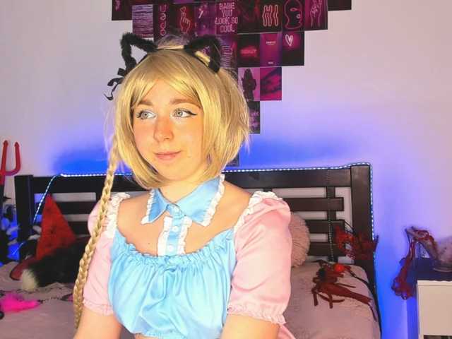 AlexisSky live cam on BongaCams