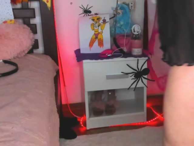 AlexisSky, en directo ahora en BongaCams