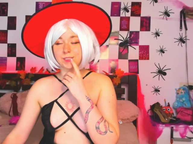 AlexisSky live cam on BongaCams
